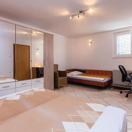 Lejlighed 1 Bedroom Front In *