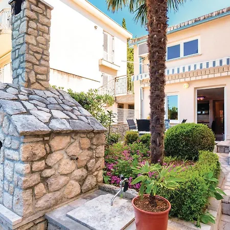 1 Bedroom Front In Selce
