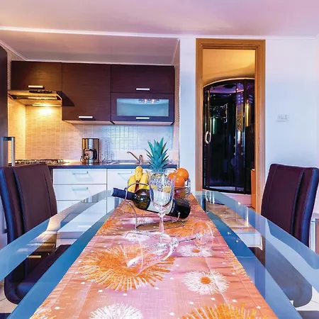 1 Bedroom Gorgeous In