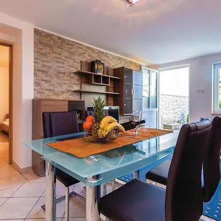 Apartmán 1 Bedroom Front In Selce